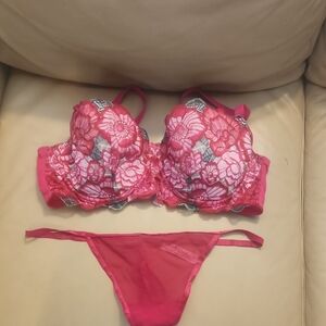 Adore Me Hot Pink Floral Lace Push-Up Bra & Thong Set